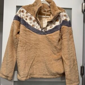 Cozy Tan and Gray Fleece Pullover